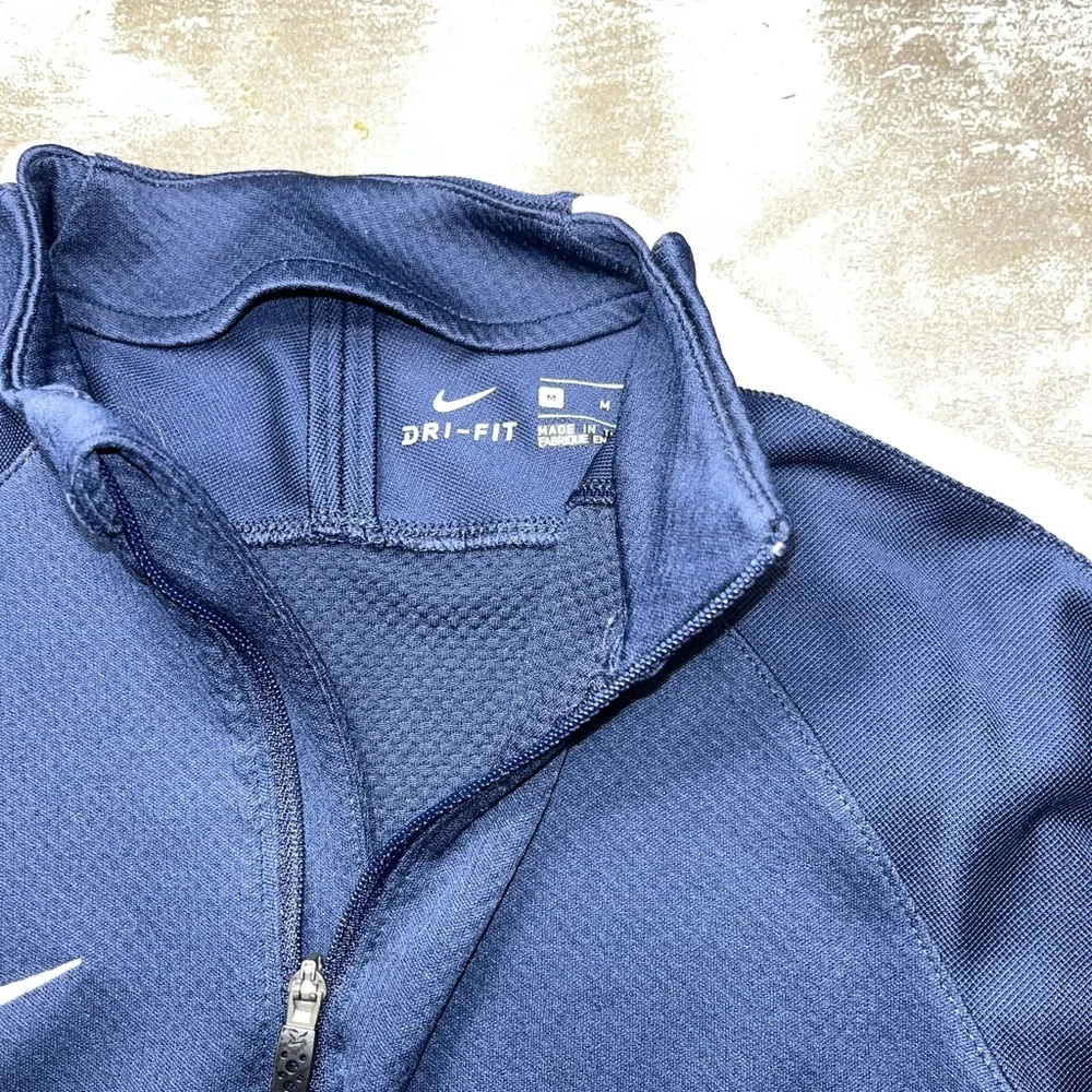 Nike Navy Blue Quarter Zip Pullover Swoosh Long Sleeve Boys Medium EUC